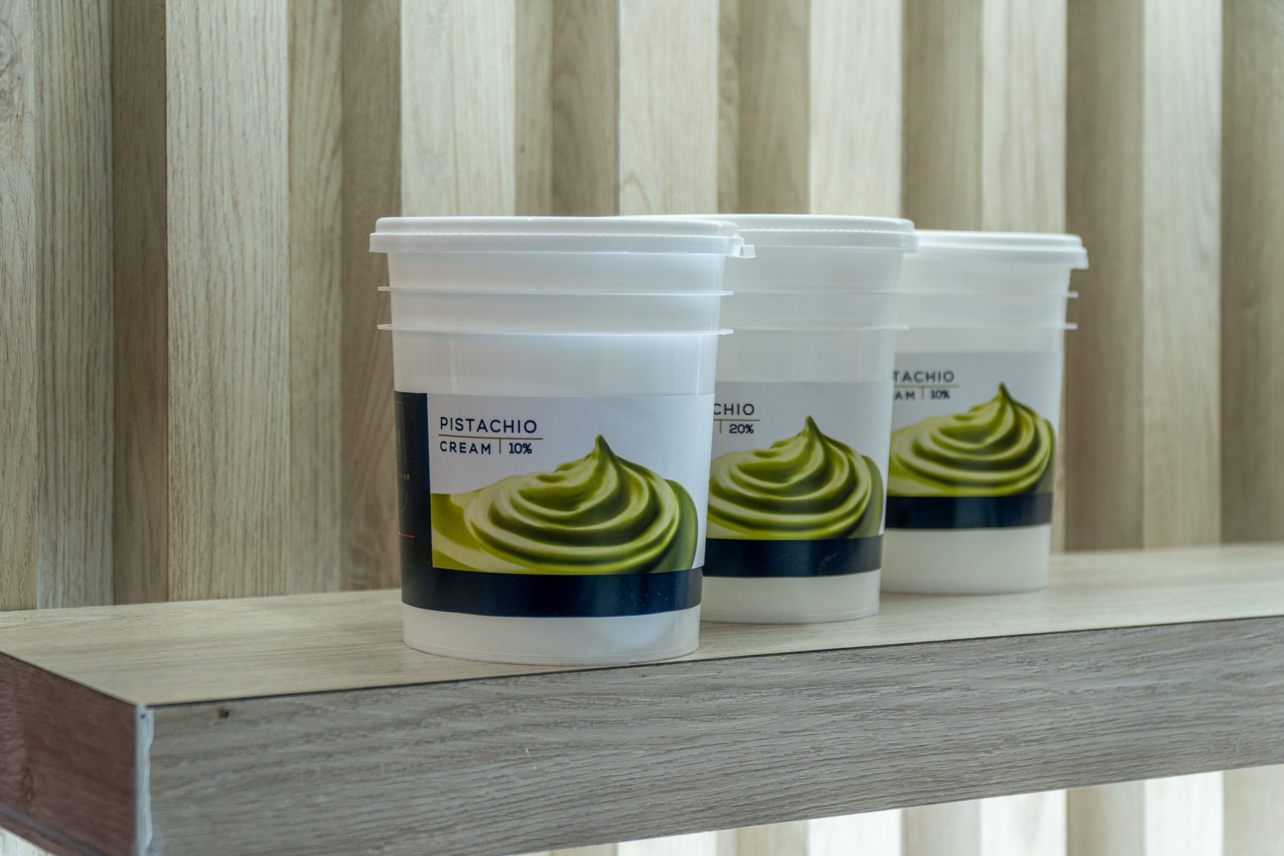 کرم پسته گروه رحمانی